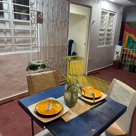 Hostal Casa Mirador Del Mar *